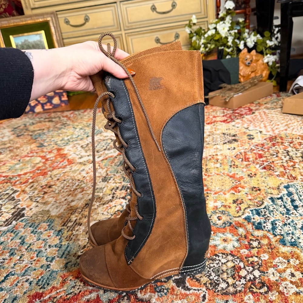 Women's Tall Lace-Up Brown Suede Boots - Picture 2 of 8